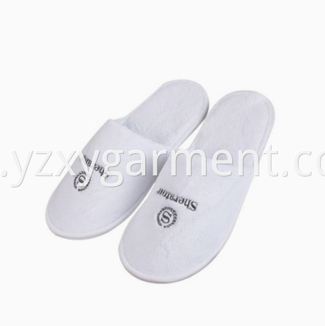 White printed cotton slippers